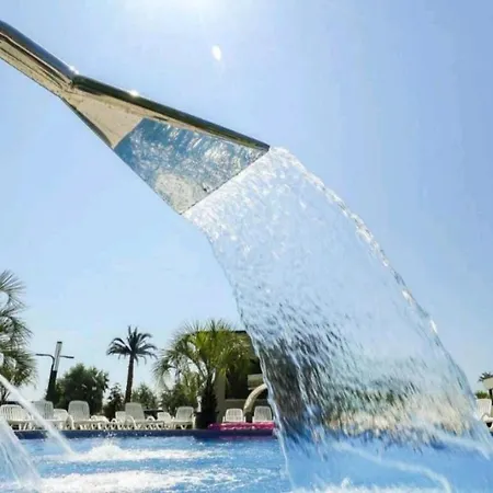 Apartment Mamaia Nord - *